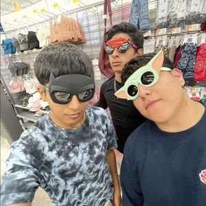 Meet your Posher, Eduardo